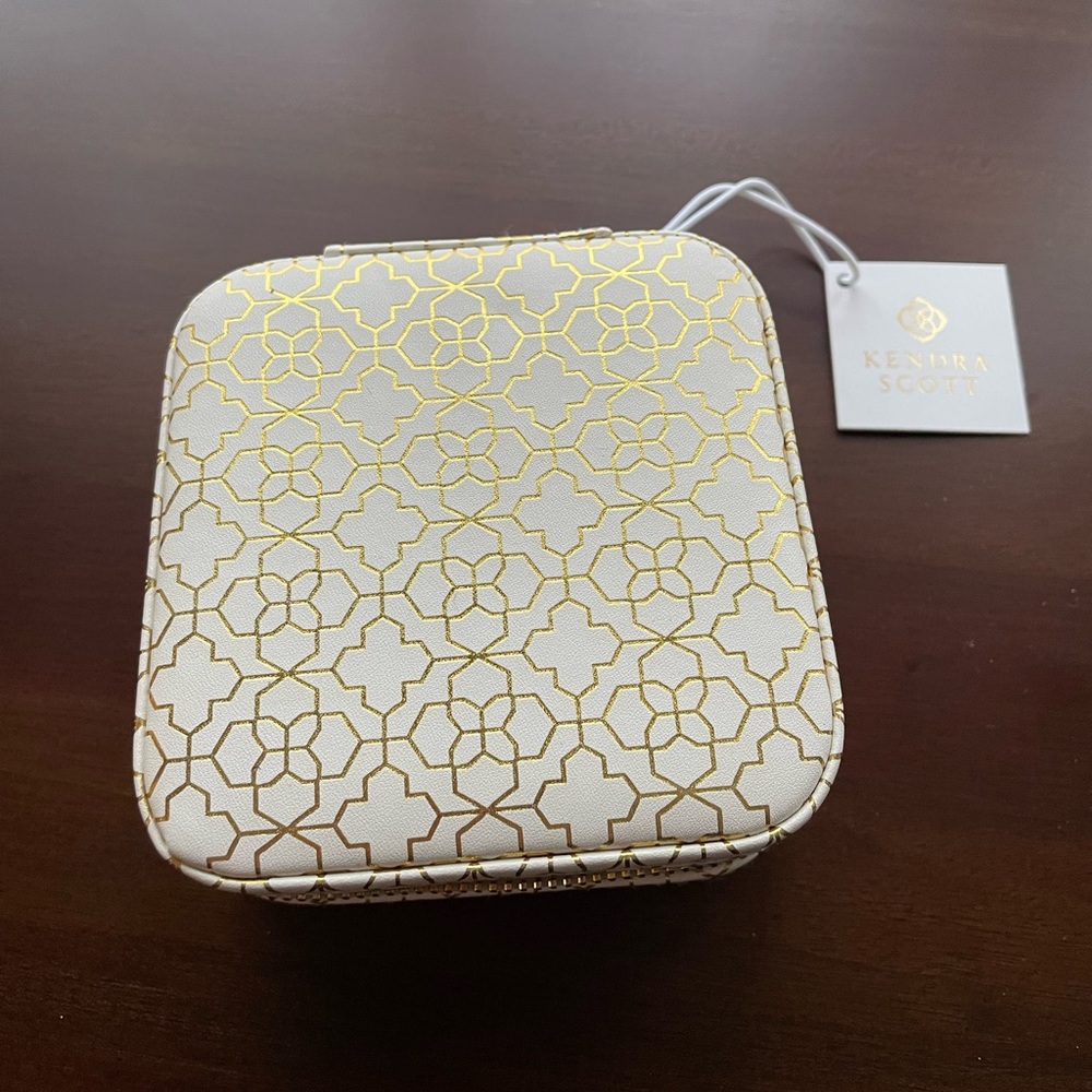 Kendra Scott Jewelry Travel Case